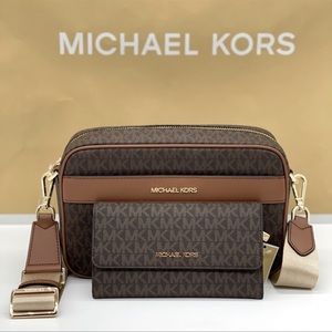 Michael Kors Kenly LG Pocket XBody &Trifold Wallet